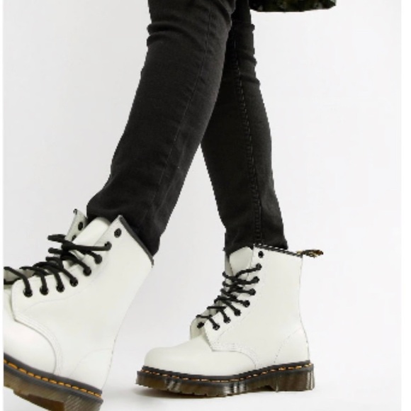 Dr. Martens Shoes - Dr Martens White Patent leather lace up utility moto boots size 7 90’s grunge